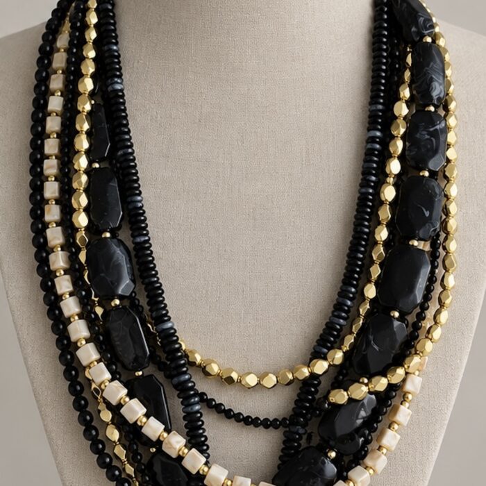 COLLAR PIEDRAS NEGRAS